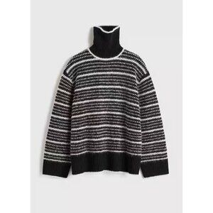 Toteme Heritage Turtleneck Sweater in Black